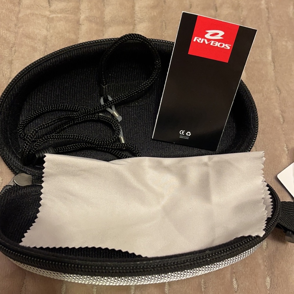 RIVBOS CASE FOR GLASSES - Picture 4 of 4